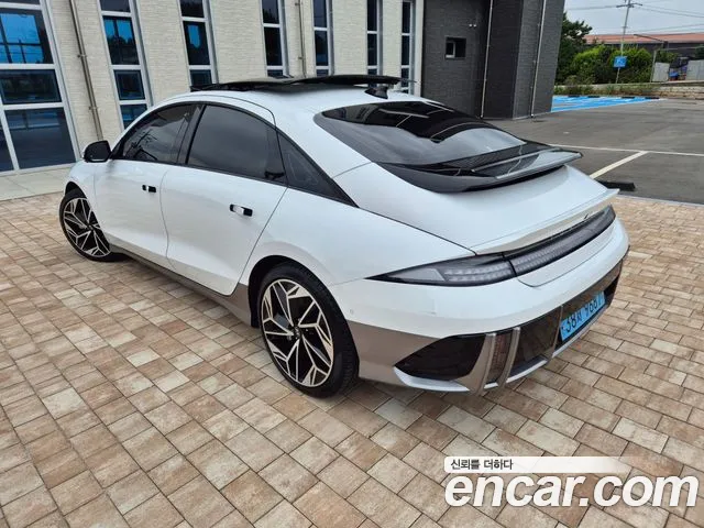 Hyundai Ioniq6 — Фото автомобиля 6