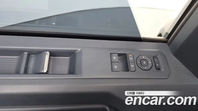 Kia PV5 — Фото автомобиля 23