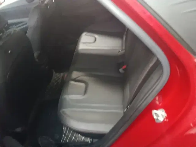 Hyundai Elantra — Фото автомобиля 16