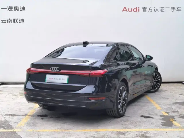 Audi A6L e-tron — Фото автомобиля 4