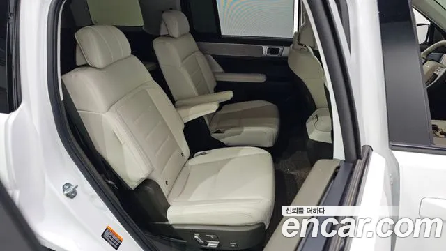 Hyundai Santafe — Фото автомобиля 10