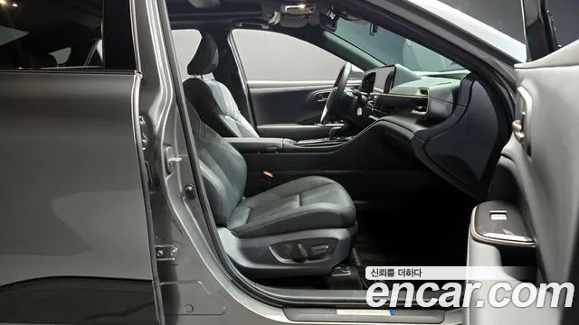 Toyota Crown — Фото автомобиля 10