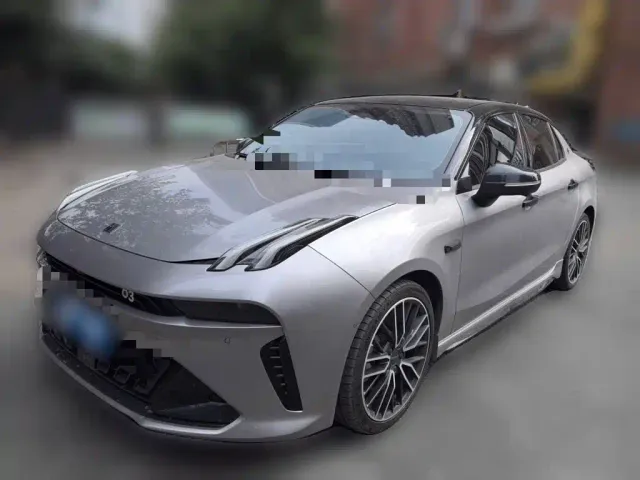 Фотография автомобиля — Lynk & Co 03