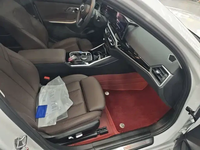 BMW BMW i3 2022 eDrive 35 L — Фото автомобиля 24