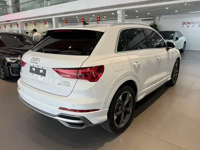 Audi Q3 — Фото автомобиля 4