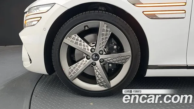 Genesis G80 Бензин 2.5 турбо AWD — Фото автомобиля 5