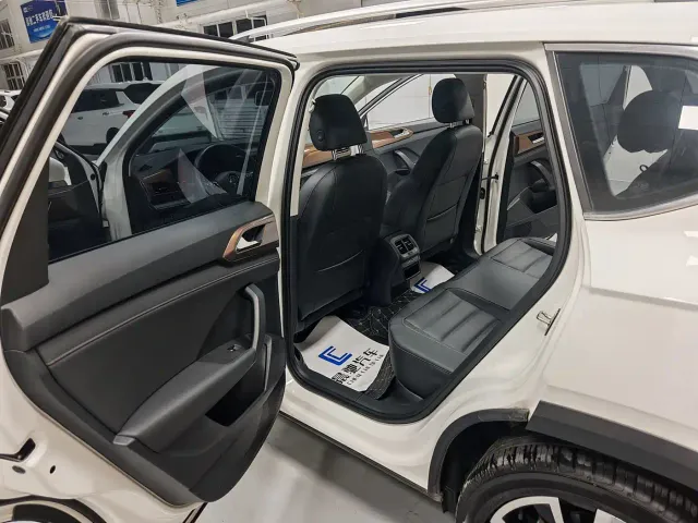 Volkswagen Tharu — Фото автомобиля 8