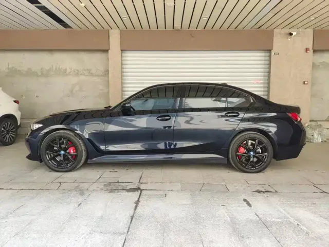 BMW i3 — Фото автомобиля 3