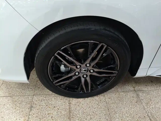 Honda Odyssey — Фото автомобиля 22