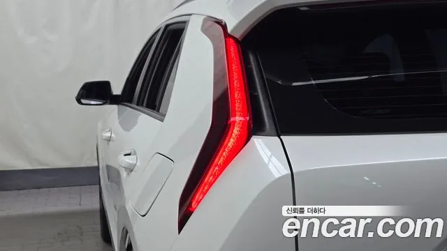 Kia Niro The All New Niro Signature — Фото автомобиля 23