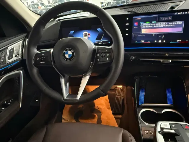 BMW X1 — Фото автомобиля 2