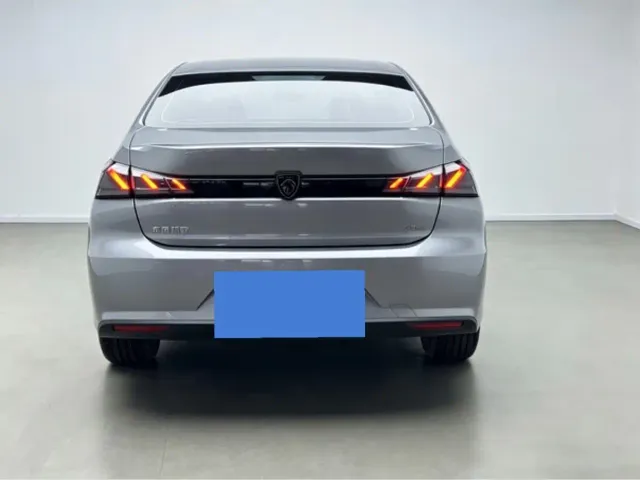 Peugeot 408 — Фото автомобиля 4