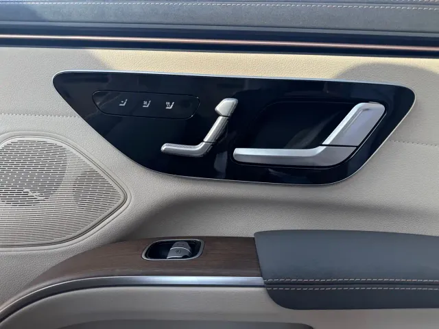 Mercedes-Benz EQS — Фото автомобиля 11