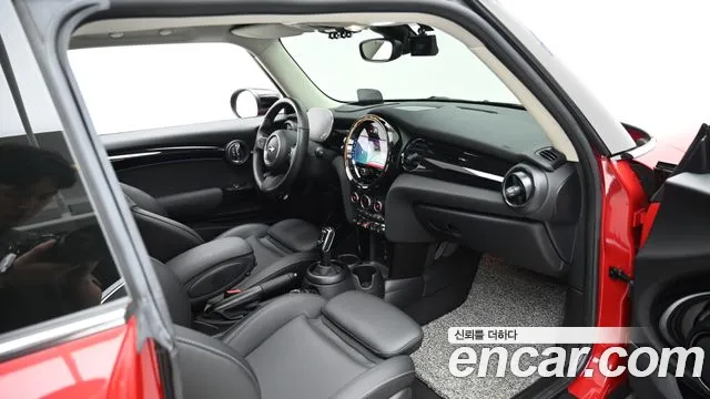 Mini Cooper — Фото автомобиля 7
