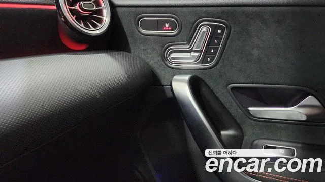 Mercedes-Benz A-Class — Фото автомобиля 13