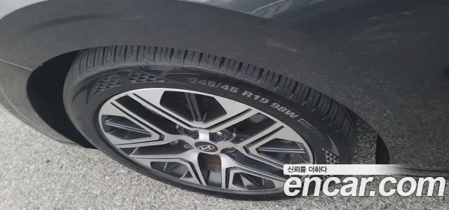 Hyundai Grandeur Grandeur (GN7) 3.5 Бензин 2WD — Фото автомобиля 5