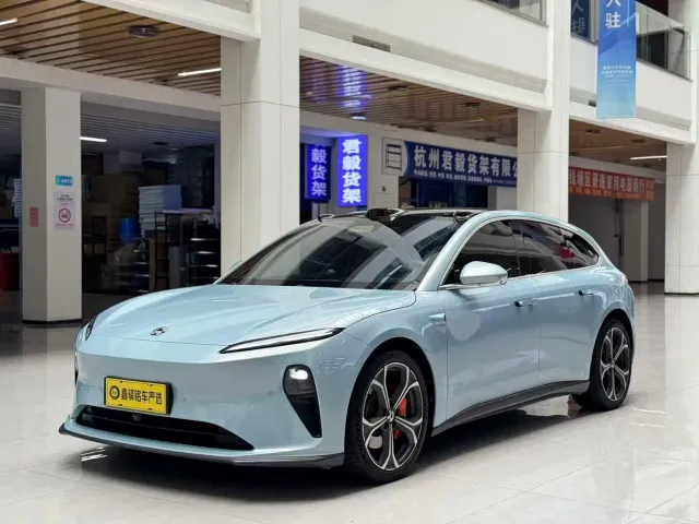 Фотография автомобиля — Nio ET5 Touring