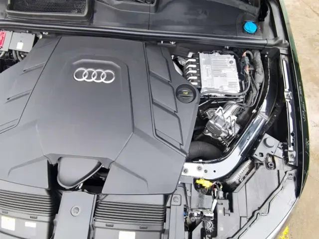 Audi Q7 — Фото автомобиля 11