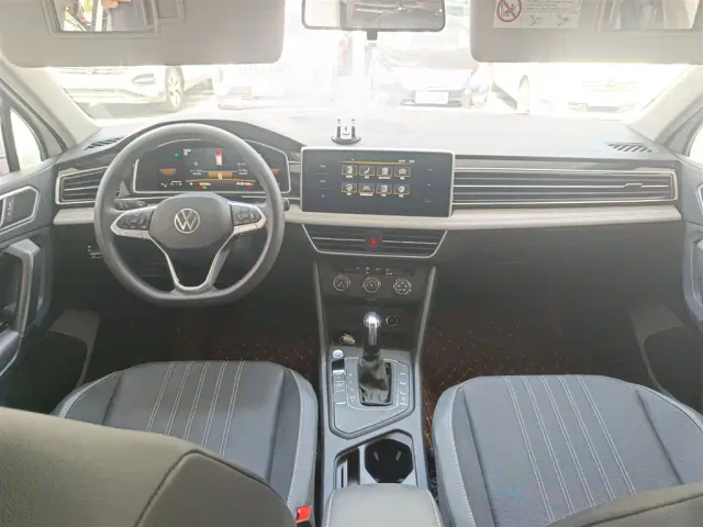 Volkswagen Tiguan L — Фото автомобиля 5