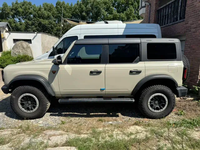 Ford Bronco — Фото автомобиля 4