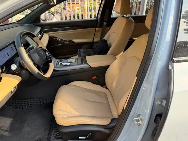 Geely Galaxy L6 — Фото автомобиля 8