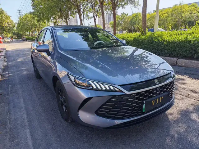 BYD Qin PLUS — Фото автомобиля 3
