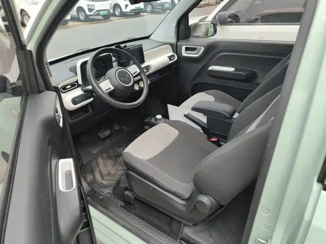 Wuling Hongguang Mini EV — Фото автомобиля 14