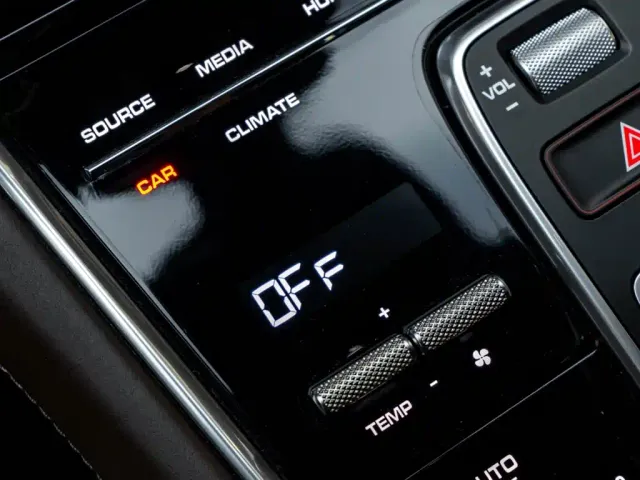 Porsche Panamera — Фото автомобиля 22