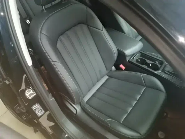 Volkswagen Passat — Фото автомобиля 24