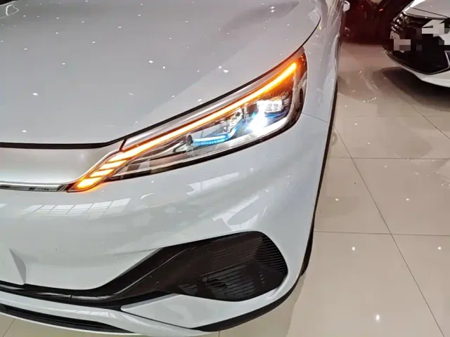 BYD Yuan PLUS — Фото автомобиля 23