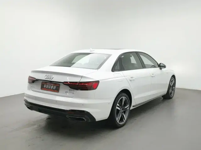 Audi A4L — Фото автомобиля 2
