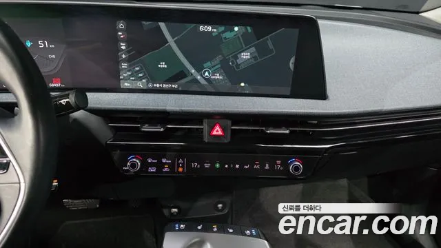 Kia EV6 — Фото автомобиля 10