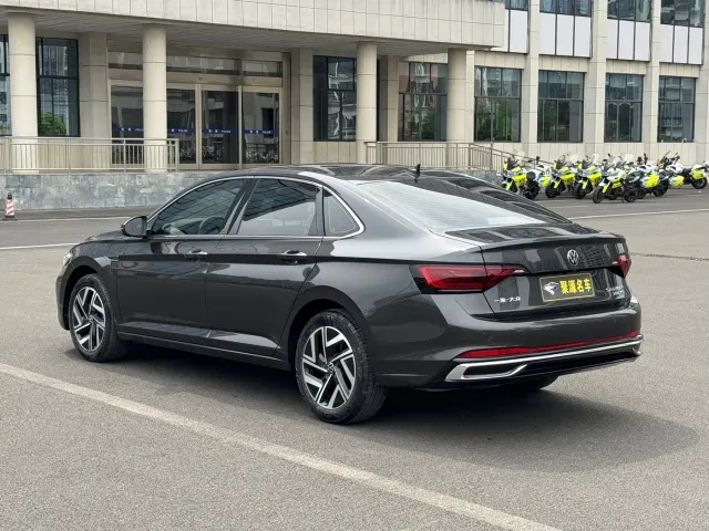 Volkswagen Sagitar — Фото автомобиля 9
