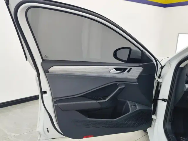 Volkswagen Sagitar — Фото автомобиля 7