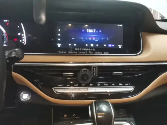 GAC Trumpchi M6 — Фото автомобиля 12