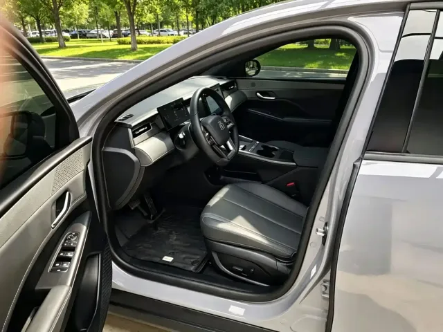 BYD Qin PLUS — Фото автомобиля 8