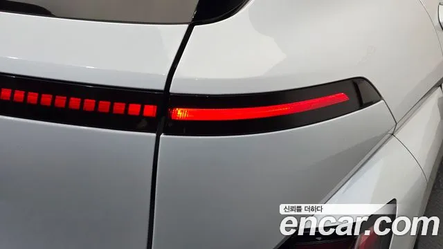 Hyundai Kona SX2 — Фото автомобиля 8