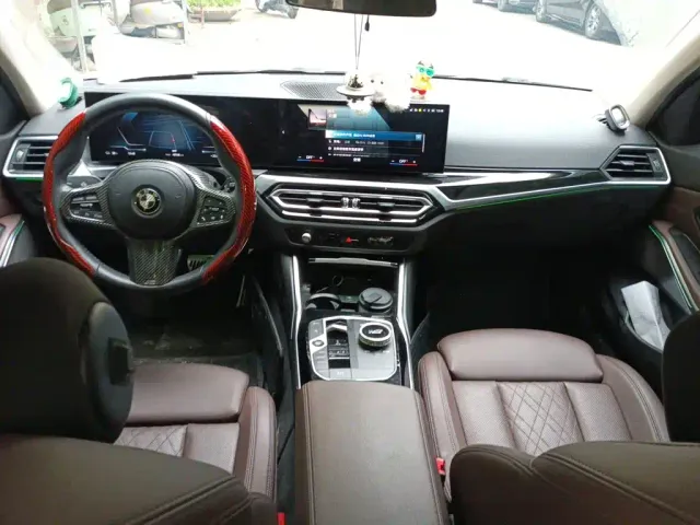 BMW i3 — Фото автомобиля 12