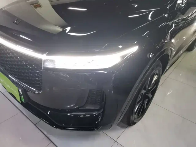 Li Auto ONE — Фото автомобиля 23