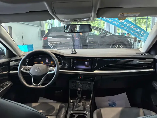 Volkswagen Passat — Фото автомобиля 5