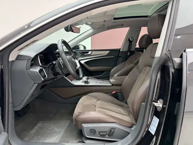 Audi A7L — Фото автомобиля 17