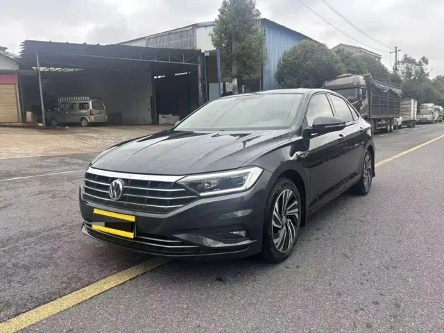 Фотография автомобиля — Volkswagen Sagitar