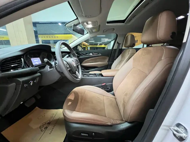 Buick Regal — Фото автомобиля 7