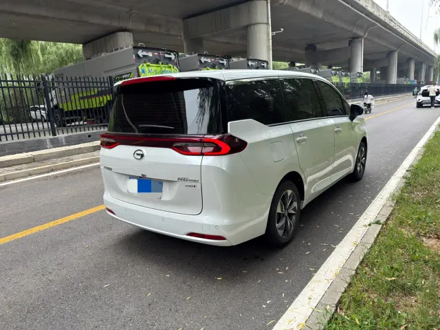 GAC Trumpchi M6 — Фото автомобиля 6