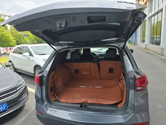 Chevrolet Equinox — Фото автомобиля 14