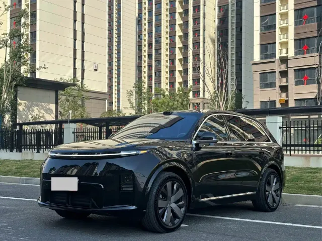 Фотография автомобиля — Li Auto L8