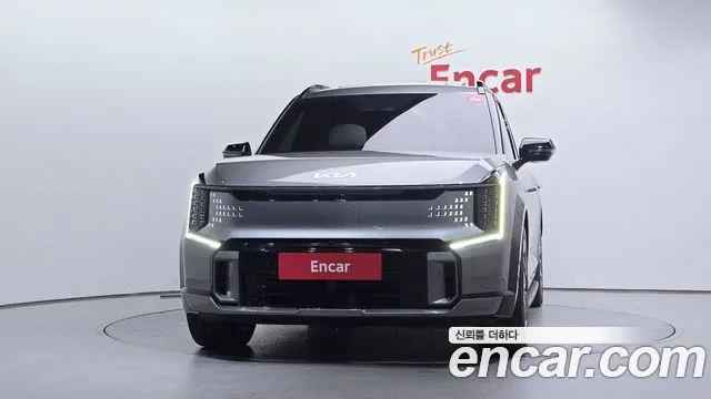 Kia EV9 — Фото автомобиля 3