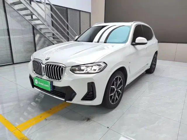 Фотография автомобиля — BMW X3