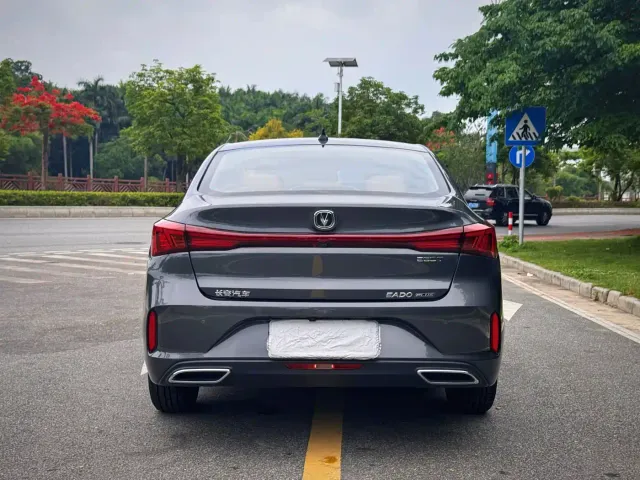 Changan Eado — Фото автомобиля 21