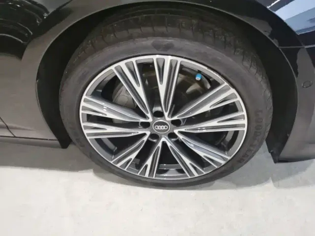 Audi A6L — Фото автомобиля 11